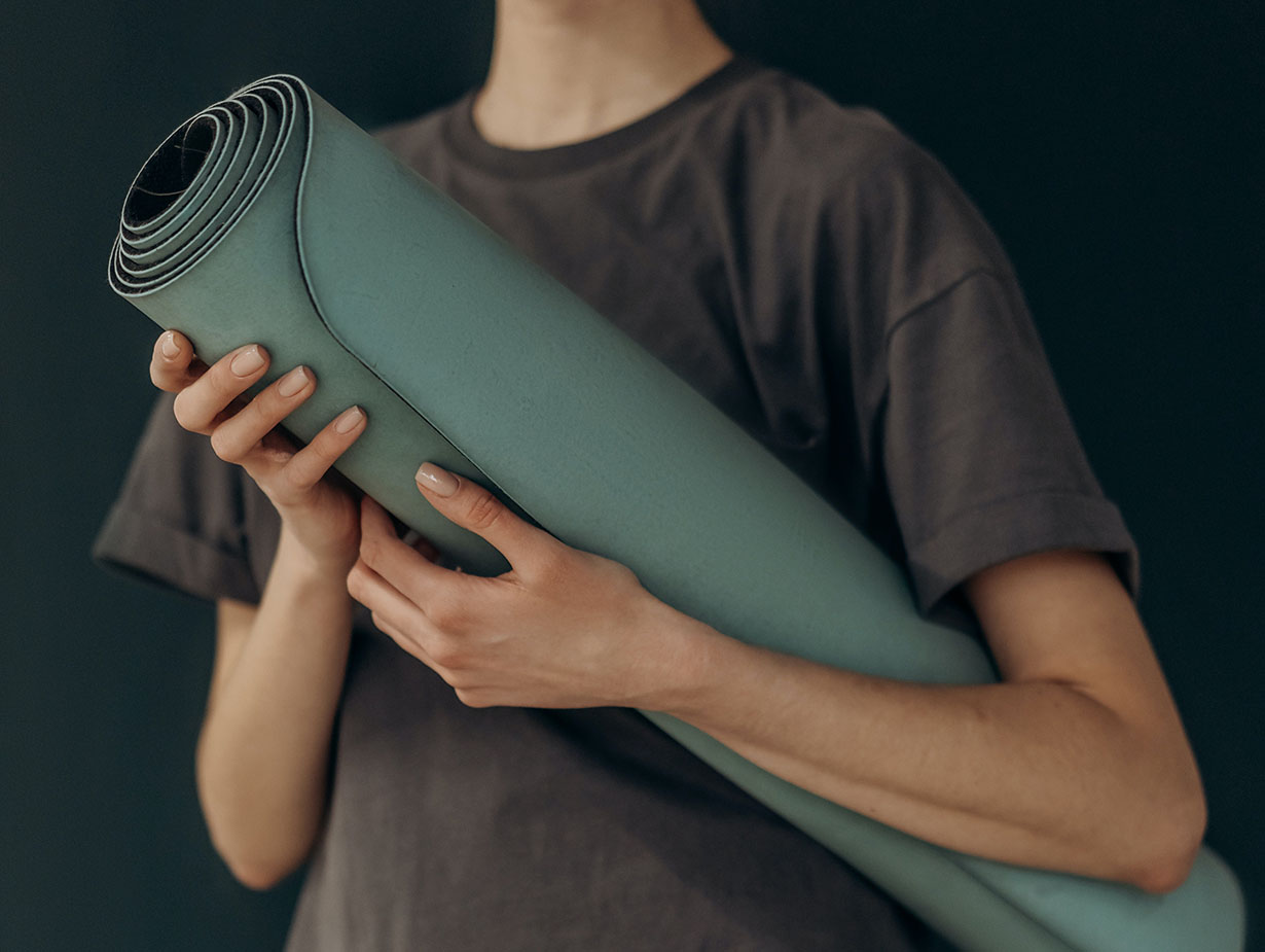 Pexels Mikhail Nilov 6740735